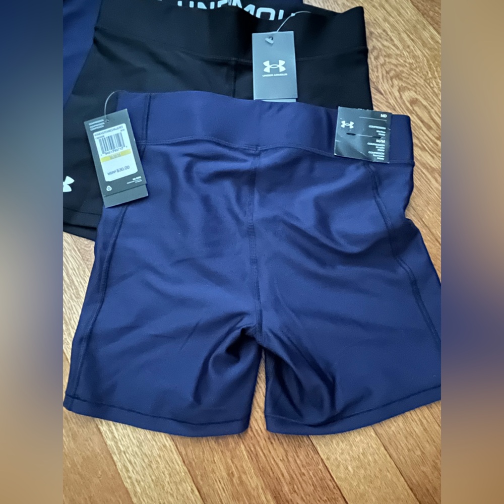 Under Armour Blue and Black Mid Rise Midi Compression Shorts - Picture 7 of 8